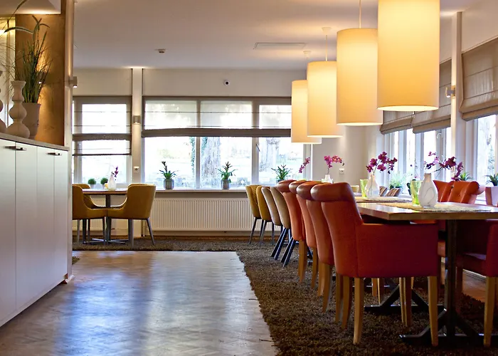 シェープケンス ファン シント フィート 4* ファルケンブルフ