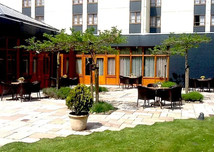 ホテル シェープケンス ファン シント フィート ファルケンブルフ